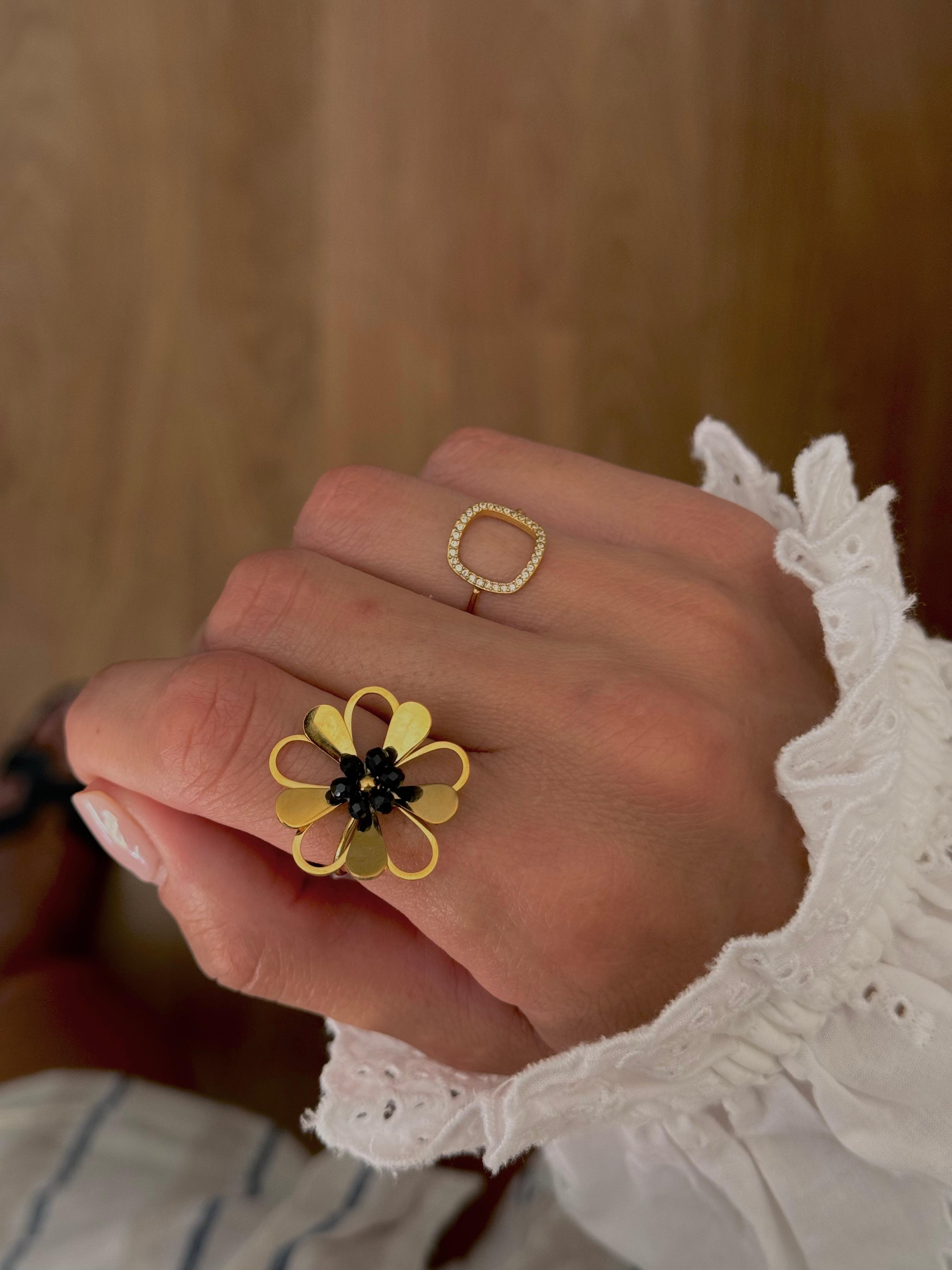 Anillo MARGARITAS DE COLORES