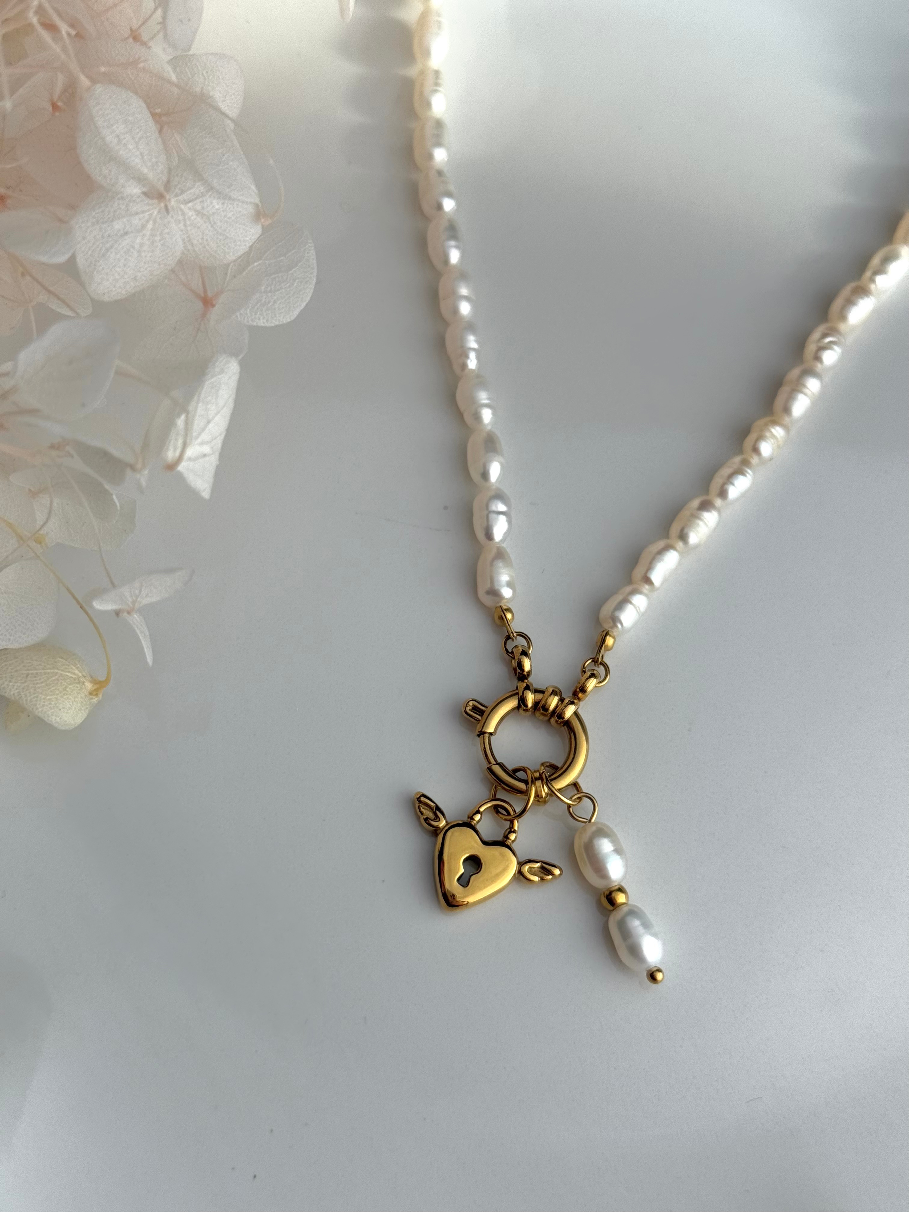 CHARM CANDADO CON ALAS