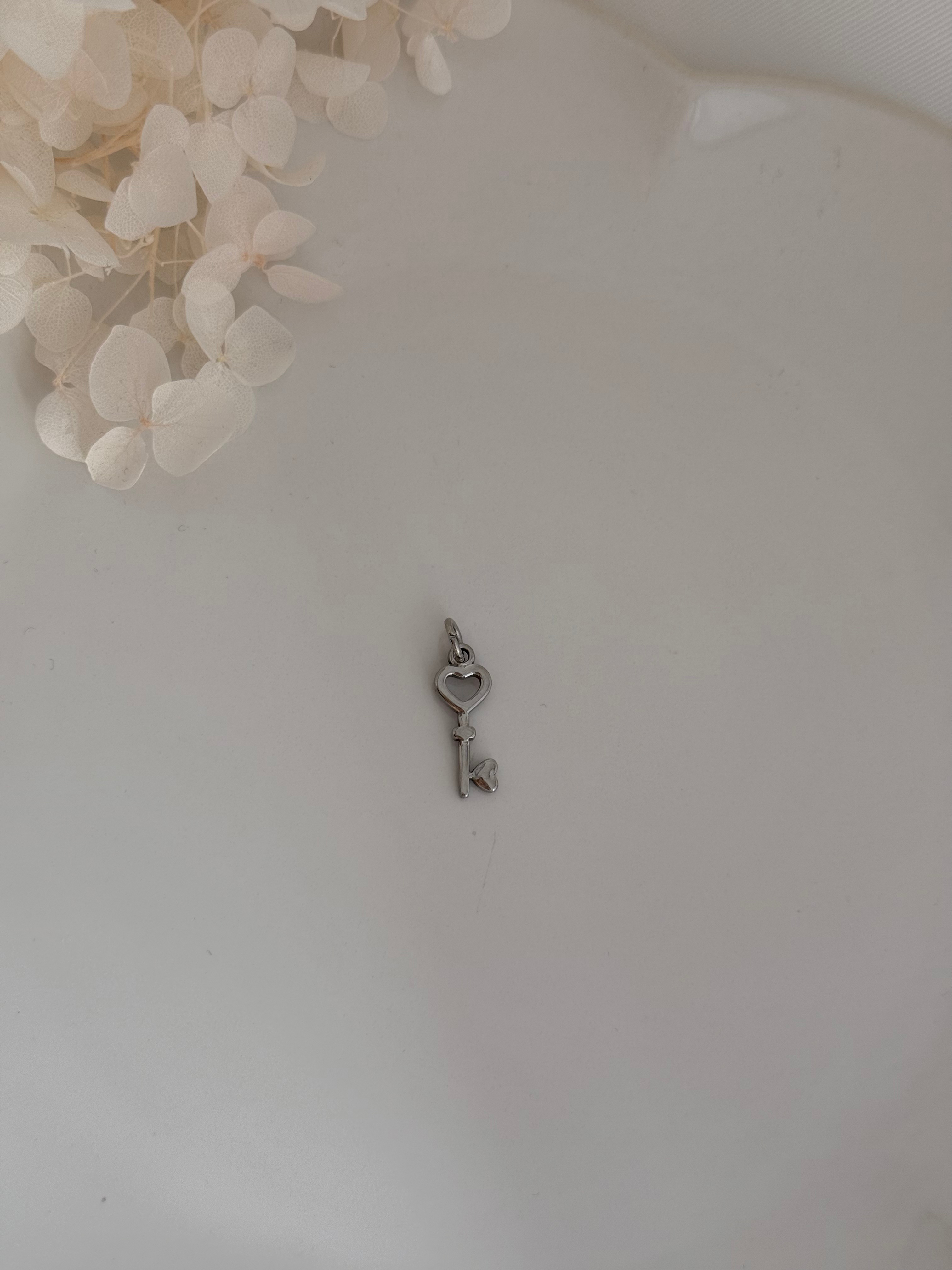 CHARM LLAVE CORAZÓN