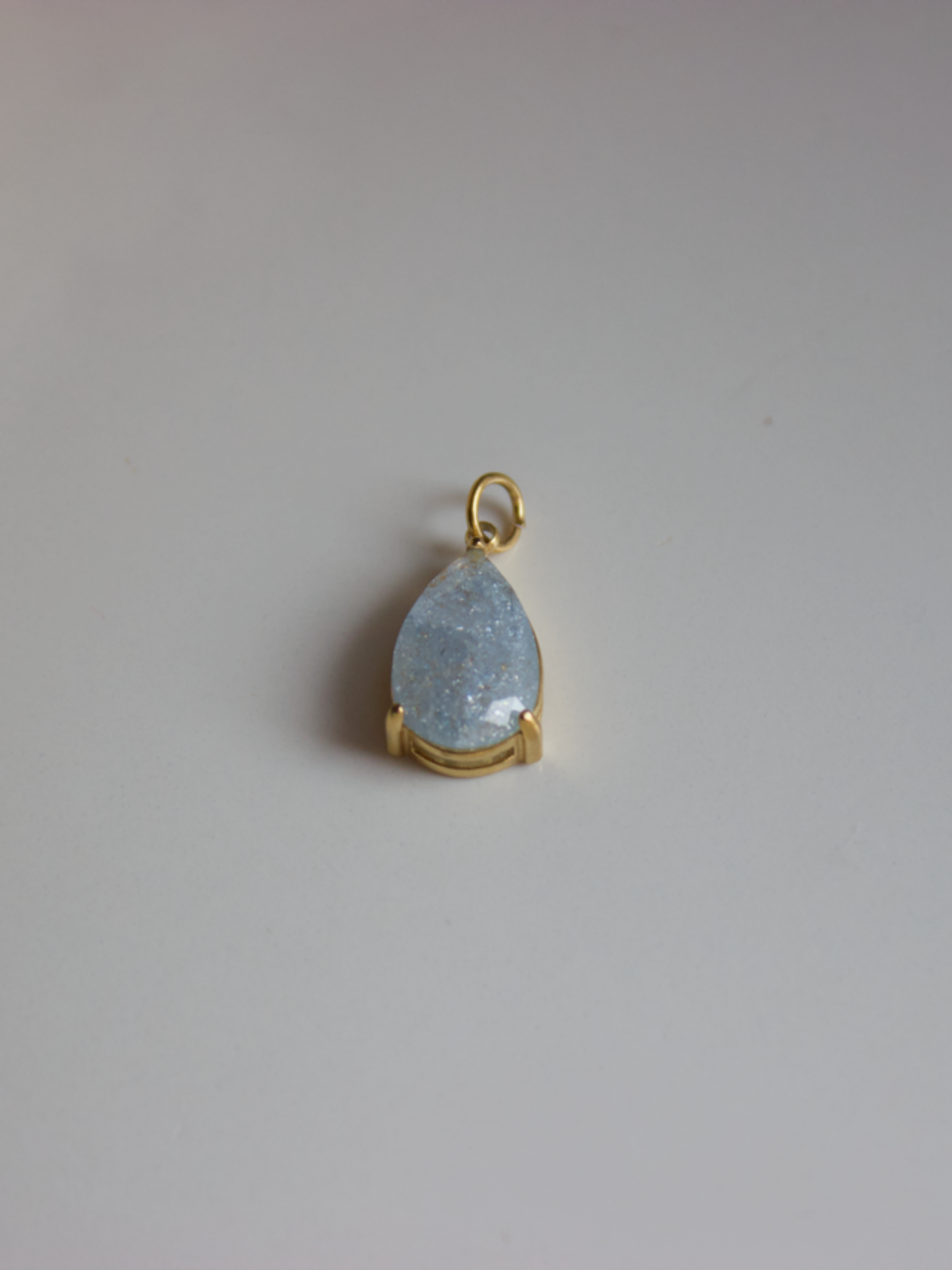 CHARM PIEDRA AZUL